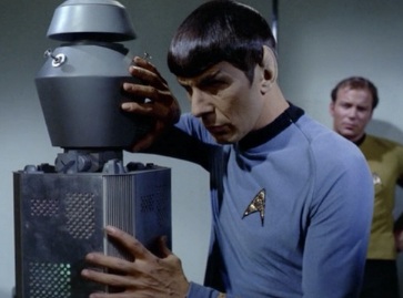 Spock mind melding with Nomad