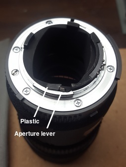 Nikkor AF 180 mm f/2.8 lens